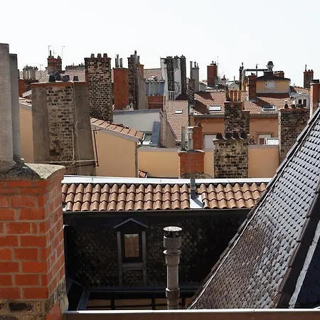 Apartment Les Toits De Lyon